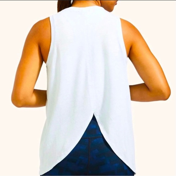 Peloton Women’s Blue Tulip Back Tank - Picture 3 of 6
